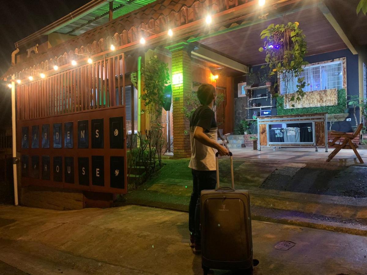 Gardens House, Airport Juan Santamaria, Alajuela, San Jose Hostel Kültér fotó
